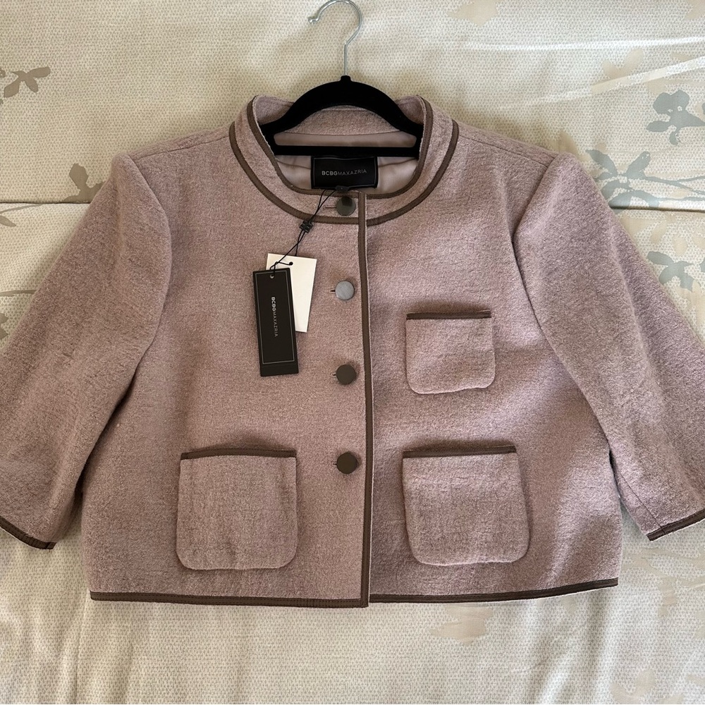 BCBG NWT Cropped Fully Lined Suit Jacket Wool/Viscose Blend 3/4 Sleeve